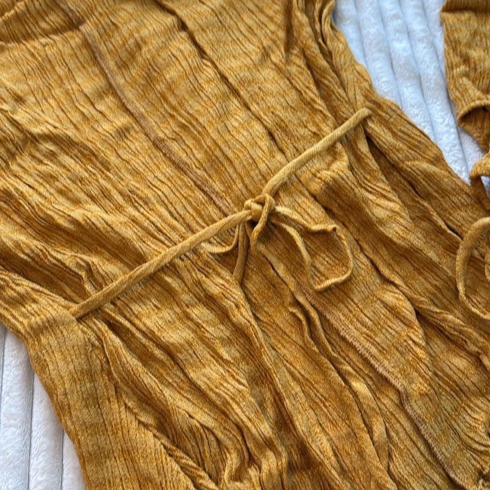 Savannah Morrow Nadia Blouse in Sunshine - Picture 5 of 12